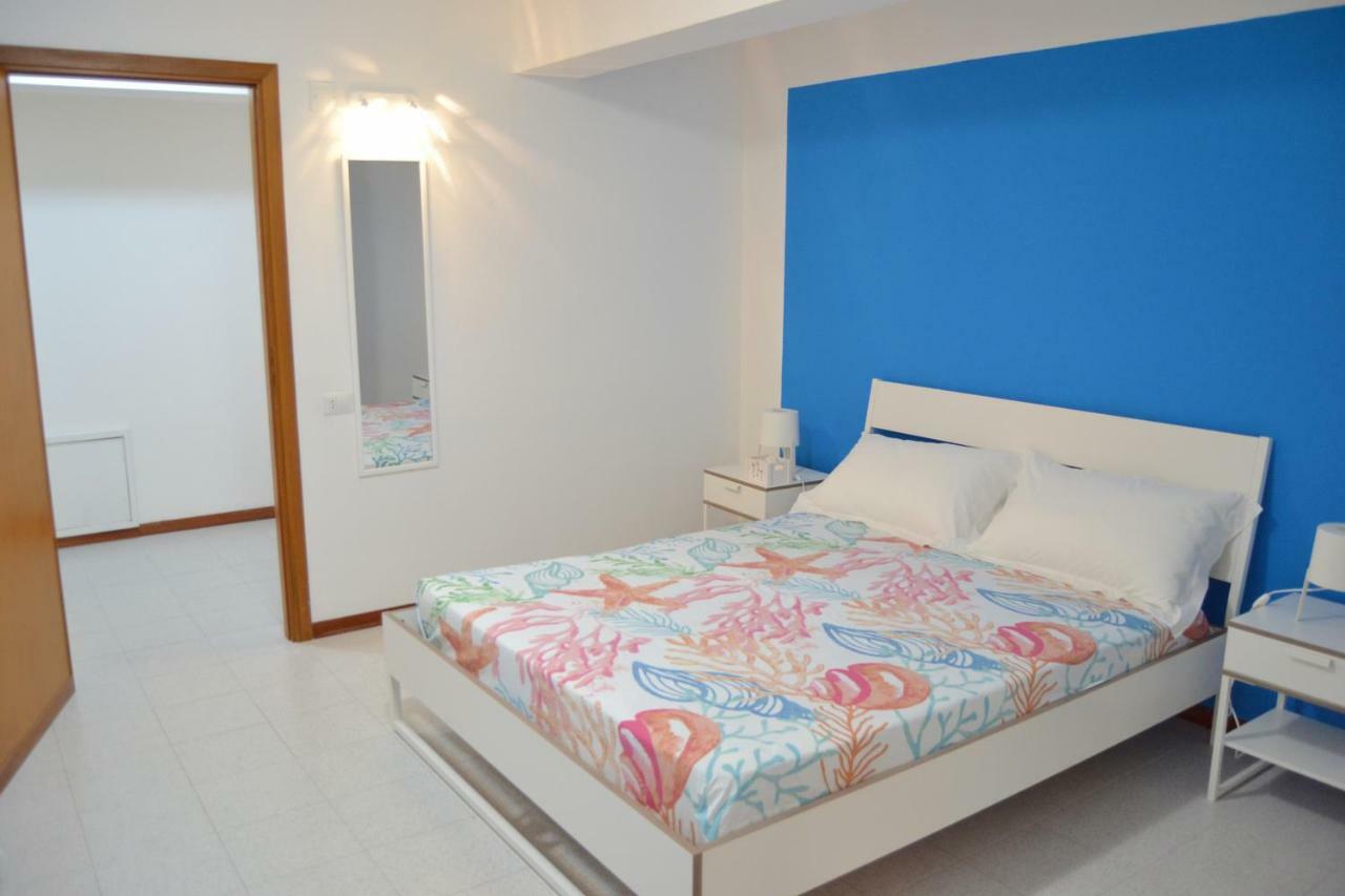 Casa Dahlia Mondello Apartment Exterior foto